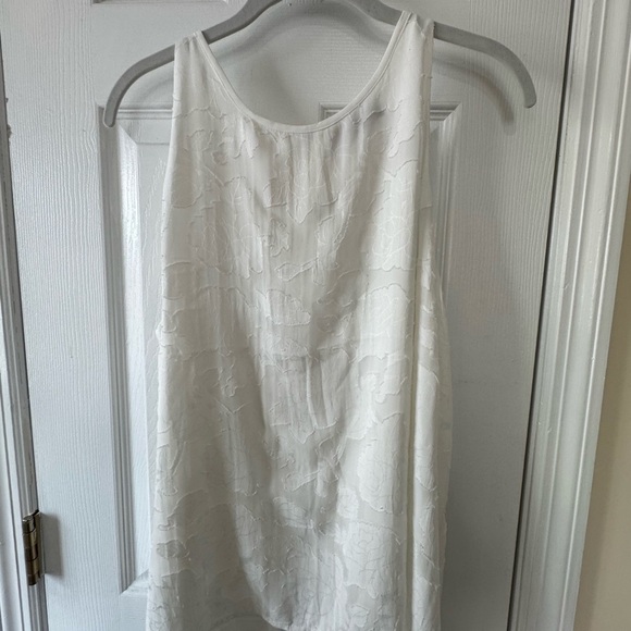 2 Dalia  Tops gray and white - Picture 2 of 7